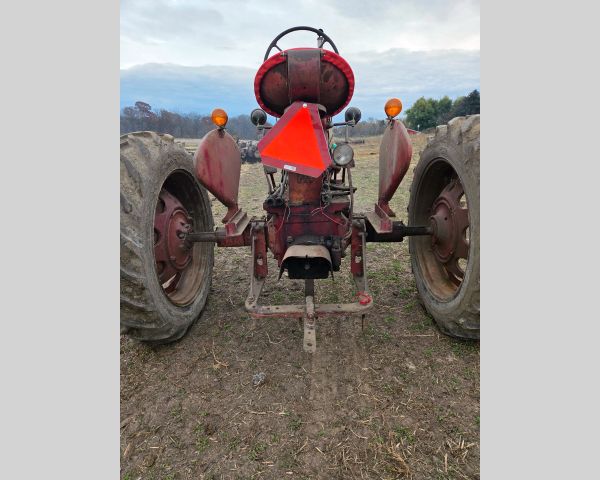 auction image